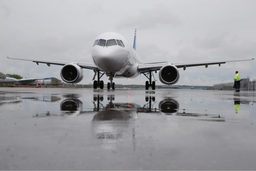 Новейший самолёт МС-21 испытал защиту от молний: идёт подготовка к полётам