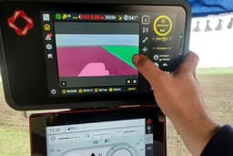 Не требует интернета и GPS: Cognitive Pilot начала серийный выпуск автономных тракторов и роботов-агрономов