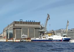 Новый ледовый патрульный корабль проекта 22120 для ФСБ России спущен на воду