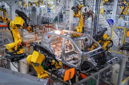 Проект Tenet набирает обороты: выпуск новых кроссоверов наладят в Калуге