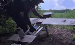 Беспощадные удары «Молнии»: российские военные устанавливают мины ТМ-62 на беспилотники самолётного типа