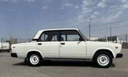 Редкий реэкспортный ВАЗ-2107 в идеальном состоянии выставили на продажу за 240 тыс рублей