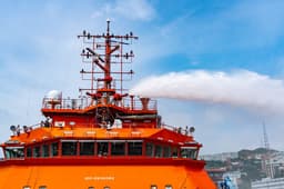 На спасательном судне проекта MPSV06 «Керченский пролив» проверили систему пожаротушения