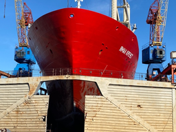 Завод «Красная Кузница» завершил ремонт сухогруза «Ямал Кречет»  