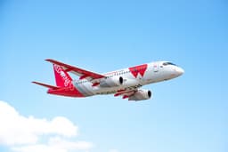 Red Wings на SSJ-100 запустила новые прямые рейсы в Геленджик из Казани