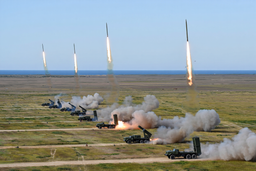 Россия закрыла небо над полигоном Капустин Яр, запускающим ракеты «Орешник»