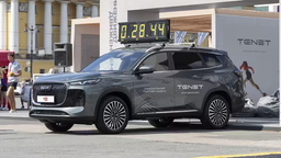 Новый российский кроссовер Tenet T8: появились первые живые фото