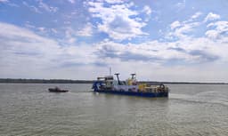 Земснаряд «Лотос-4» с фрезерным рыхлителем вышел на ходовые испытания на Волге