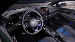 Volkswagen Golf R возвращается в Россию с ценником в 10 млн рублей