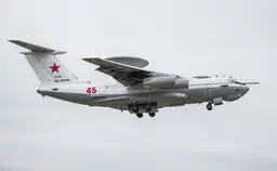 Редкий самолёт-разведчик ДРЛОиУ А-50 заметили в небе над Казанью