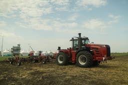 With a 433-horsepower KAMAZ engine: Rostselmash 2405 tractor gets a new "heart"