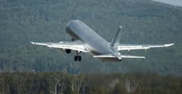 Ростех объяснил необычный серебристый окрас импортозамещённого SJ-100