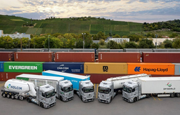 Водородные грузовики Mercedes-Benz GenH2 прошли 225 тысяч км тестов