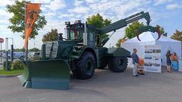 Обновлённую версию колёсного бульдозера ПМЗ «Станислав-704» представили на выставке Eurasia Construction Technology 2025