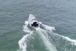 Безэкипажный катер «Странник» впервые доставил груз на остров Монерон в Сахалинской области