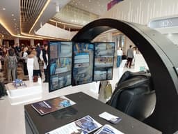 Высоко на земле: VR-тренажёр для крановщиков показали на форуме «Облачные города»