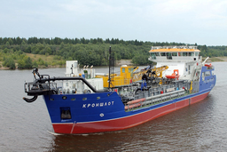 Finalizada la reparación del equipo eléctrico de la grúa de cuchara en la draga "Kronslot"