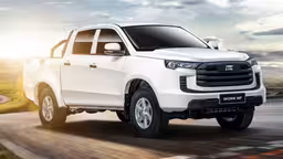 With a Ford diesel engine and all-wheel drive: Russian brand AmberTruck unveils the NF version of its Work pickup