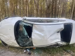 АвтоВАЗ выступил с заявлением о ДТП с Lada Vesta из-за блокировки руля