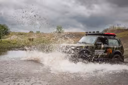 Началась отгрузка дилерам обновлённой Lada Niva Legend