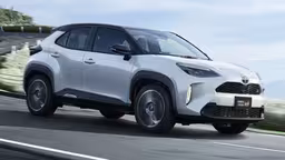 Toyota Yaris Cross подешевел в России