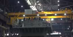 Часть масштабной трансформации УАЗа: новая прессовая линия выпускает до 20 000 кузовных комплектов в год