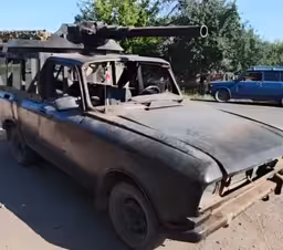 «Moskvich-2140» turned into an IFV with a 2A28 «Grom» gun: the ingenuity of the military never ceases to amaze