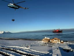 Снабжение арктических метеостанций успешно завершено