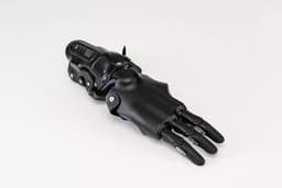 «Моторика» представила первый в мире бионический протез кисти с оптическим управлением Omni Hand