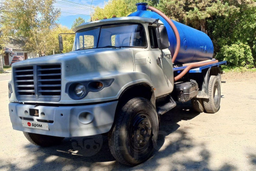 With experimental "plumage" of the cabin: a unique ZIL-130 model is being sold in the Irkutsk region