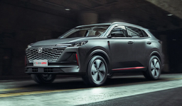 Новый Changan Uni-S Tech Plus поступил к российским дилерам