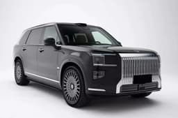 В России начали продавать мощный кроссовер Zeekr 9X с запасом хода 1200 км