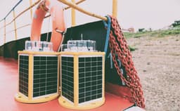 Началось серийное производство систем мониторинга и управления навигационными огнями от Росэл