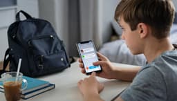 МВД: Школьники на сервисах знакомств всё чаще становятся жертвами мошенников