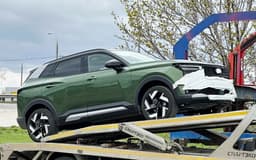 Секрет раскрыт: Lada Azimut в двух цветах увидели за три месяца до серийного выпуска