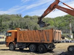 Мазут сдерживают бонами: в Туапсе нарастили силы для ликвидации разлива
