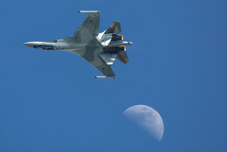Су-35С вернулся на базу с 28 пробоинами после удара ракеты