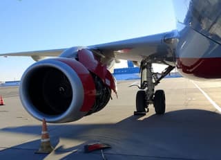 A un Superjet se le desprendió el revestimiento del motor SaM146 en pleno vuelo: el reemplazo por el PD-8 ahora es aún más relevante