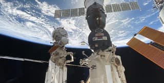 Грузовик «Прогресс МС-32» поднял орбиту МКС на 2,7 км: идёт подготовка к прибытию «Союза МС-28»