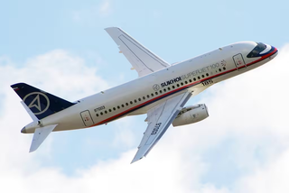Sukhoi Superjet detenido en Púlkovo: un objeto extraño entró en el motor SaM146