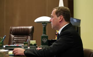 Medvedev inspects the implementation of the state defense order at factories in the Central Federal District