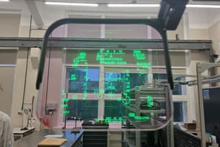 Сквозь туман и облака: создан первый российский дисплей дополненной реальности для гражданской авиации