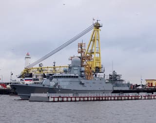 La corbeta lanzamisiles "Amur", armada con misiles de crucero "Kalibr" y "Oniks", ha sido trasladada al Báltico