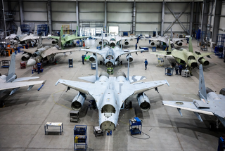 Un experimentado ajustador-montador de equipos de aviación reveló los secretos del atractivo de su profesión