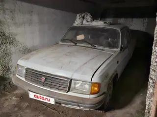With a red velvet interior: a 1994 GAZ-31029 "Volga" is being sold in Moscow