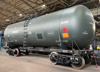 NovoTechRail lanza la producción en serie de una nueva cisterna 15-3217 para productos derivados del petróleo