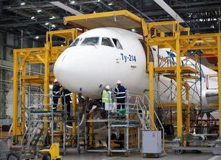 La planta aeronáutica de Kazan rompe el viejo sistema: el Tu-214 comenzará a ensamblarse como los automóviles