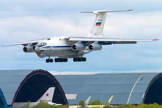 El avión de transporte militar ruso Il-76 llevó una carga secreta a Cuba