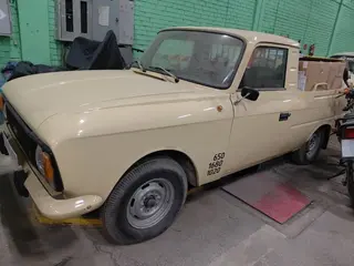 Раритетный «банановоз»: уникальный советский пикап 1990 года выставили на продажу