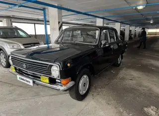 Garage-kept "barge": a 1988 GAZ-24 "Volga" has been put up for sale in Moscow